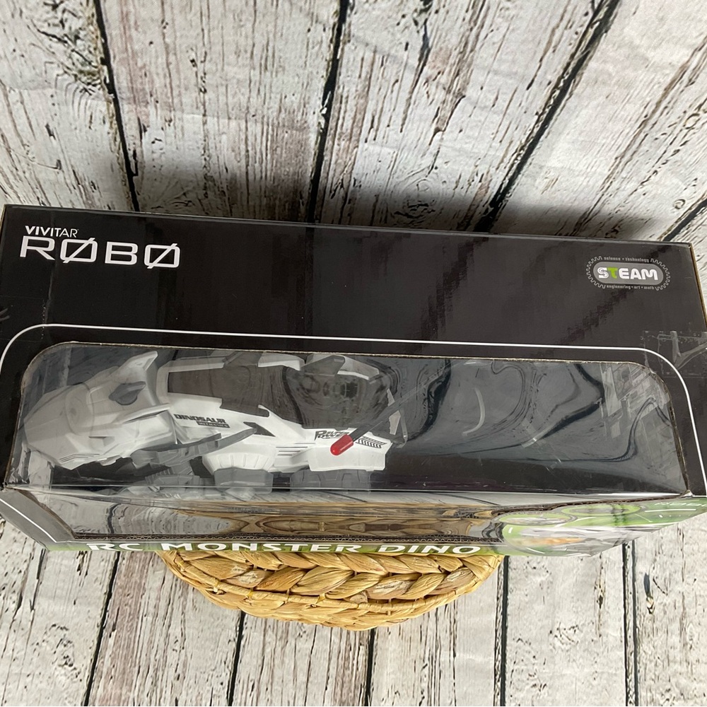 Vivitar Robo RC Monster Dino Fire Breathing Remote Control Dinosaur New - Picture 4 of 8